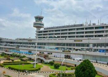 Security prevents men from boarding aircraft with $6.1m, EFCC launches probe