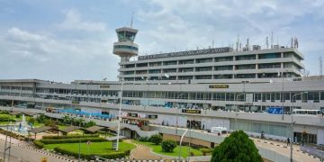 Security prevents men from boarding aircraft with $6.1m, EFCC launches probe