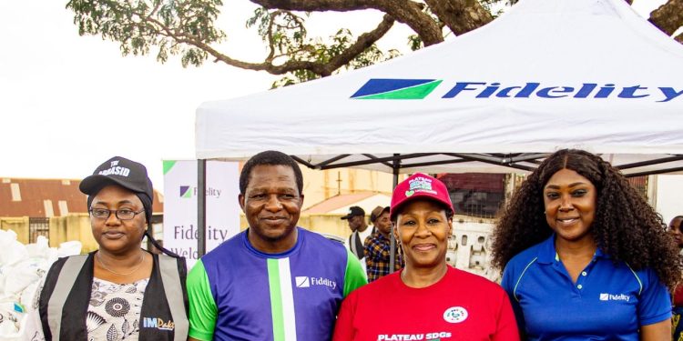 Fidelity Bank Extends Lifeline to 1,000 IDPs in Plateau with Food Bank Initiative
